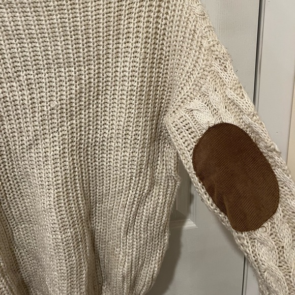 Urban Outfitters Cardigan ✨ - Picture 5 of 9